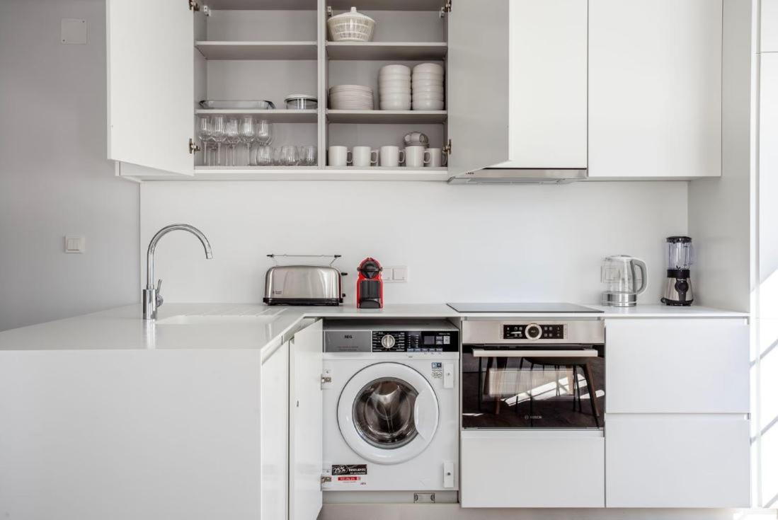 Private Bedrooms In The Heart Of Lisboa Екстериор снимка