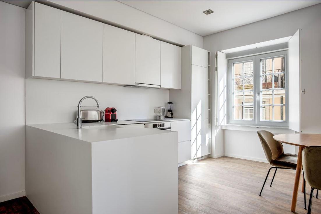 Private Bedrooms In The Heart Of Lisboa Екстериор снимка
