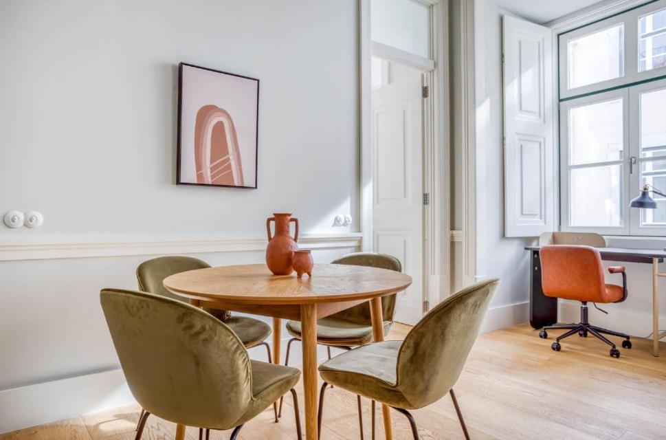 Private Bedrooms In The Heart Of Lisboa Екстериор снимка